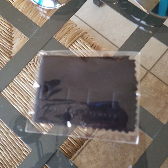 Sunglasses - Picture 2 of 4